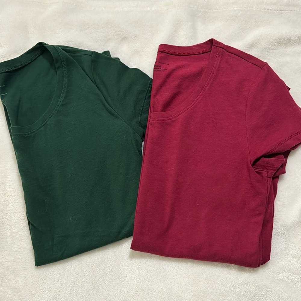 💖3/$15💖 Two Tee shirts